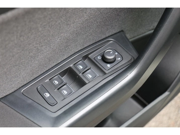 Image véhicule  Volkswagen T-ROC (21)