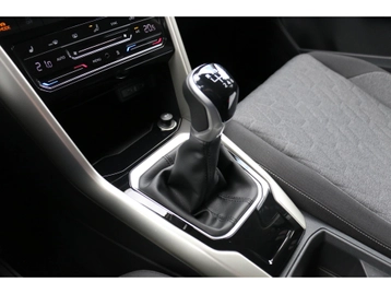 Image véhicule  Volkswagen T-ROC (25)