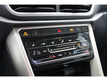 Image véhicule  Volkswagen T-ROC (28)