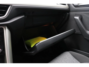 Image véhicule  Volkswagen T-ROC (48)