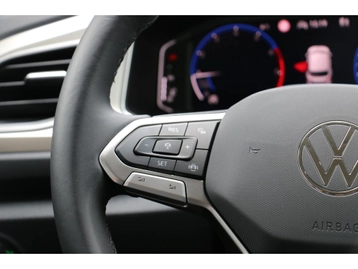 Image véhicule  Volkswagen T-ROC (18)