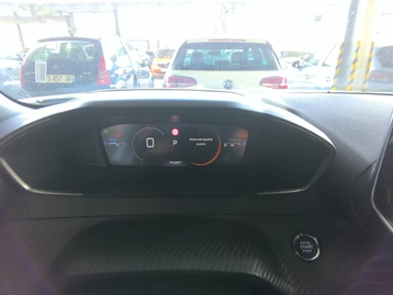 Image véhicule  Peugeot 2008 (10)
