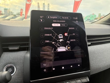 Image véhicule  Renault CLIO (35)