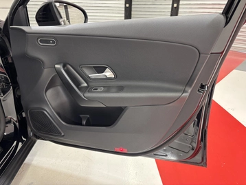 Image véhicule  Mercedes CLASSE A (25)