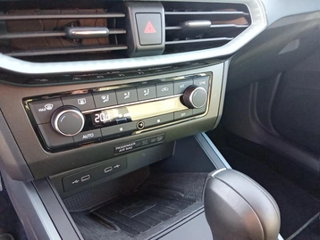 Image véhicule Seat ARONA (13) Image véhicule Seat ARONA (13)