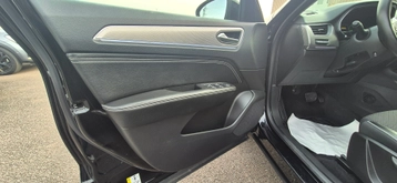 Image véhicule  Renault ARKANA (33)