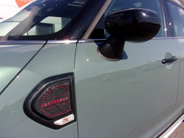 Image véhicule  Mini COUNTRYMAN (2)