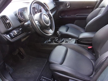 Image véhicule  Mini COUNTRYMAN (16)