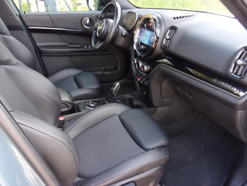Image véhicule  Mini COUNTRYMAN (18)