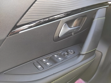 Image véhicule  Peugeot 208 (14)