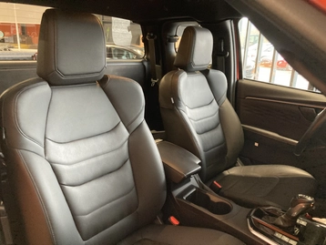 Image véhicule  Isuzu D-MAX (11)