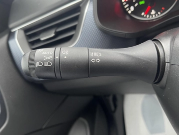 Image véhicule  Renault ARKANA (10)