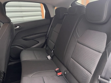 Image véhicule  Renault ARKANA (4)