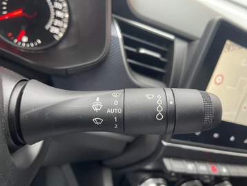 Image véhicule  Renault ARKANA (13)