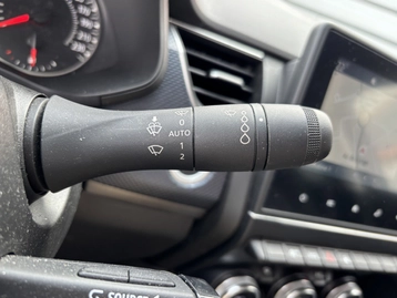 Image véhicule  Renault ARKANA (10)