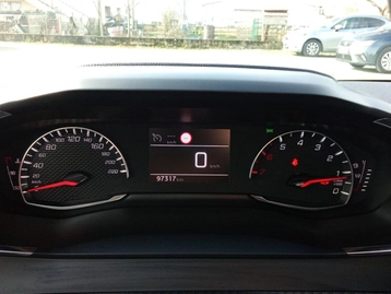 Image véhicule  Peugeot 208 (15)