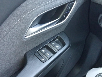 Image véhicule  MG MG ZS (16)