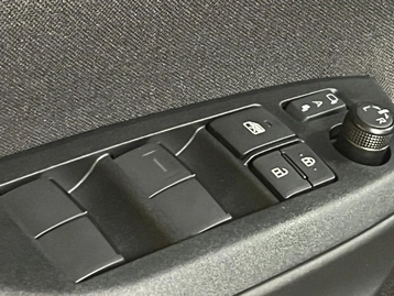 Image véhicule  Toyota YARIS CROSS (41)