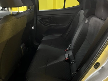 Image véhicule  Toyota YARIS CROSS (36)