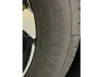 Image véhicule  Toyota YARIS CROSS (30)