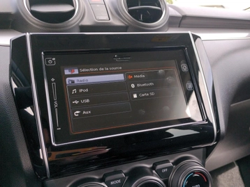 Image véhicule  Suzuki SWIFT (9)