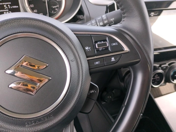 Image véhicule  Suzuki SWIFT (35)