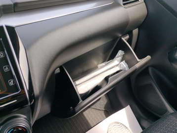 Image véhicule  Suzuki SWIFT (30)