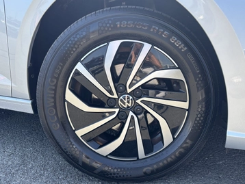 Image véhicule  Volkswagen POLO (27)