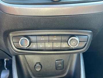 Image véhicule  Opel CROSSLAND X (28)