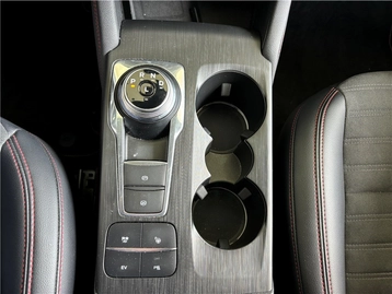 Image véhicule  Ford KUGA (15)