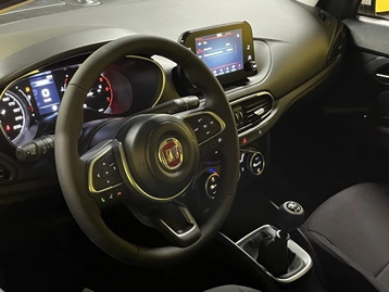 Image véhicule  Fiat TIPO (14)