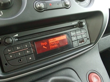 Image véhicule  Renault KANGOO (36)
