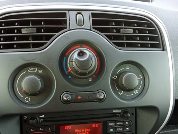 Image véhicule  Renault KANGOO (37)