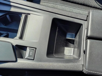 Image véhicule Peugeot 308 SW (33) Image véhicule Peugeot 308 SW (33)