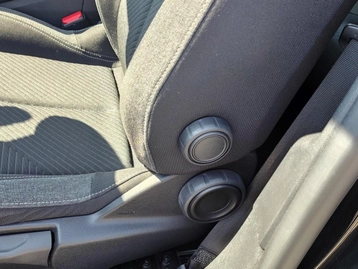 Image véhicule Peugeot 308 SW (42) Image véhicule Peugeot 308 SW (42)