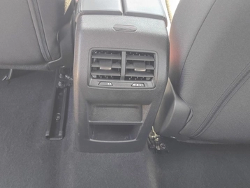 Image véhicule Peugeot 308 SW (45) Image véhicule Peugeot 308 SW (45)