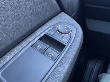 Image véhicule  Renault CLIO (13)