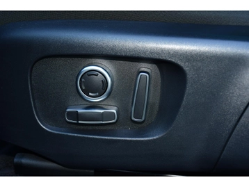 Image véhicule  Land Rover EVOQUE (25)