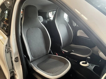 Image véhicule  Renault TWINGO (11)