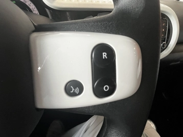 Image véhicule  Renault TWINGO (17)