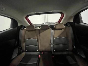 Image véhicule  Mazda 2 (15)