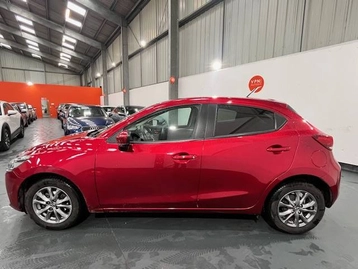 Image véhicule  Mazda 2 (1)