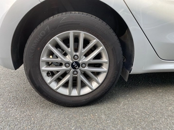 Image véhicule  Kia RIO (12)