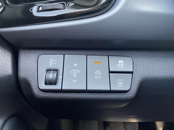 Image véhicule  Kia RIO (15)