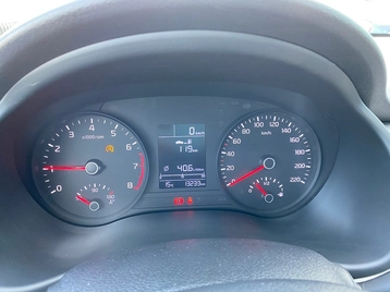 Image véhicule  Kia RIO (7)