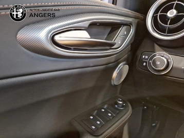 Image véhicule  Alfa Romeo GIULIA (14)