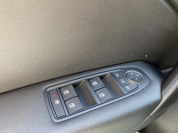 Image véhicule  Renault CAPTUR (24)