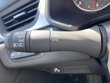 Image véhicule  Renault CAPTUR (9)