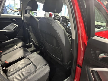 Image véhicule Audi Q3 (33) Image véhicule Audi Q3 (33)