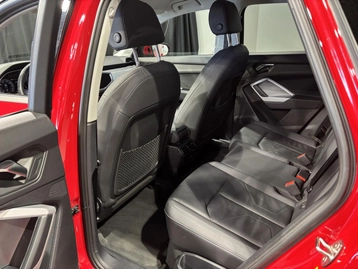 Image véhicule Audi Q3 (26) Image véhicule Audi Q3 (26)